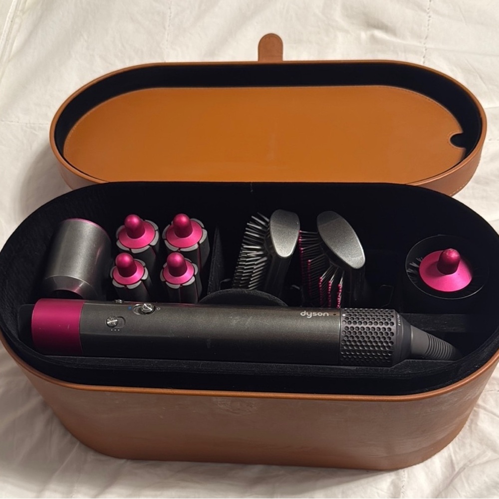 Dyson Air wrap Hair Styling Set with case and all attachments